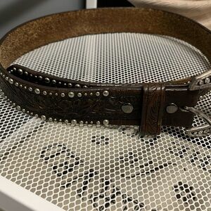 Women’s Small Ariat Belt
